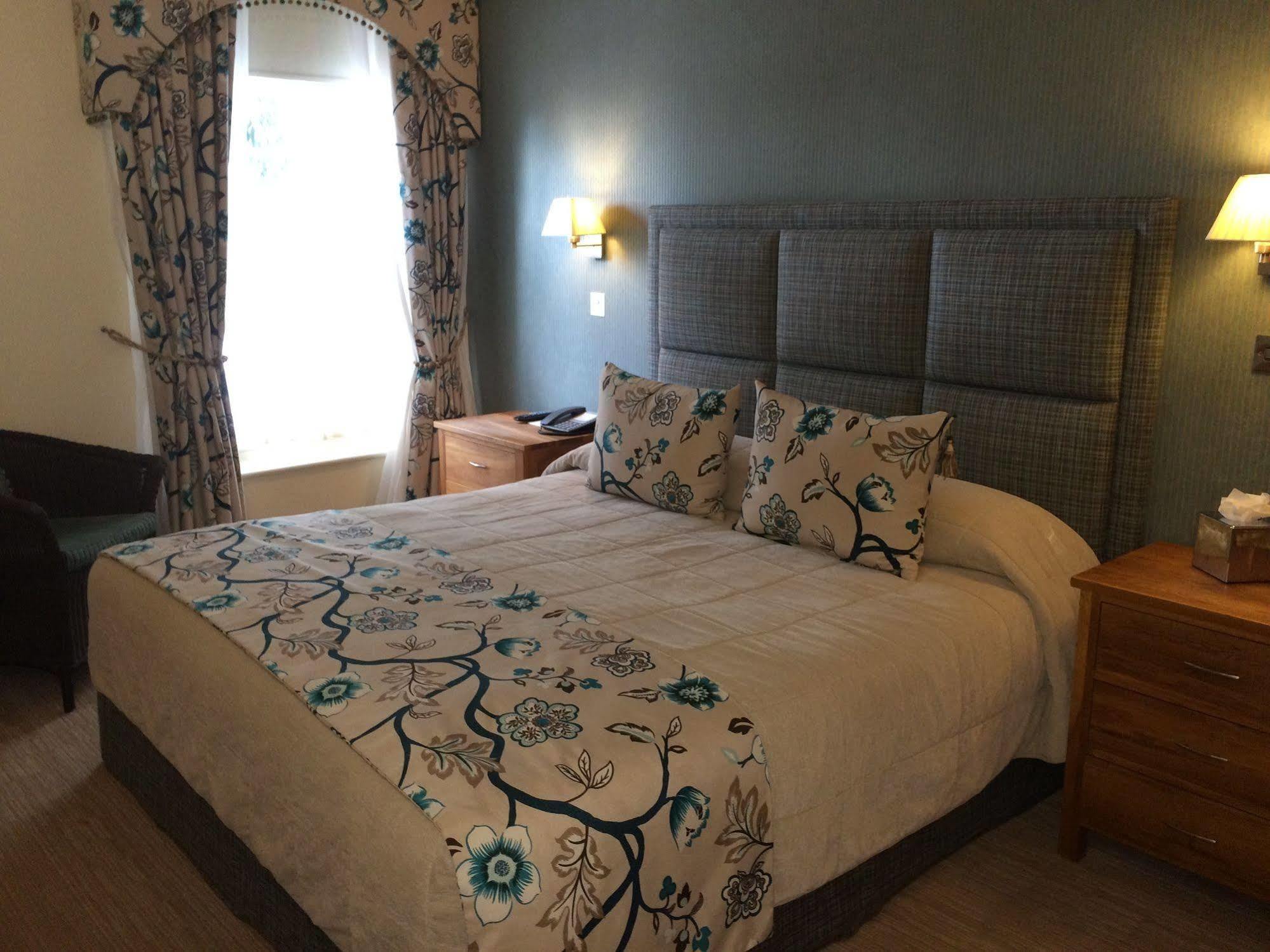 Orsett Hall Экстерьер фото